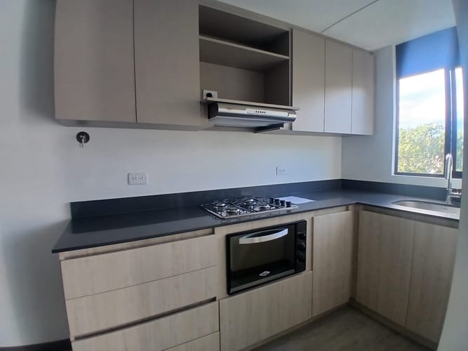 Apartamento de 3 alcobas en arriendo en Vía Las Palmas, Medellín, 75 m² · foto 4 de 10
