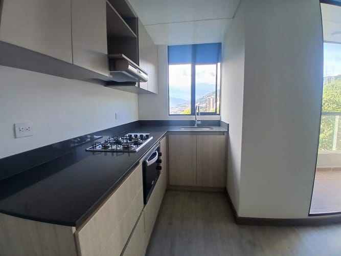 Apartamento de 3 alcobas en arriendo en Vía Las Palmas, Medellín, 75 m² · foto 7 de 10
