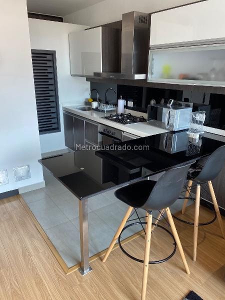 Apartamento en venta en Santa Barbara Occidental, Bogotá · foto 4 de 16