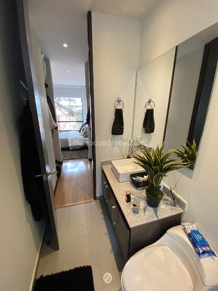 Apartamento en venta en Santa Barbara Occidental, Bogotá · foto 8 de 16