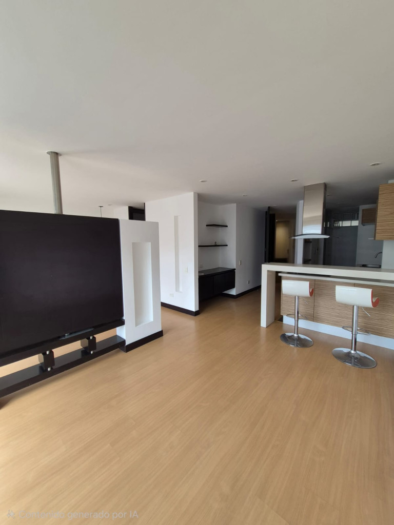 Apartamento en venta en Santa Barbara Occidental, Bogotá · foto 2 de 24