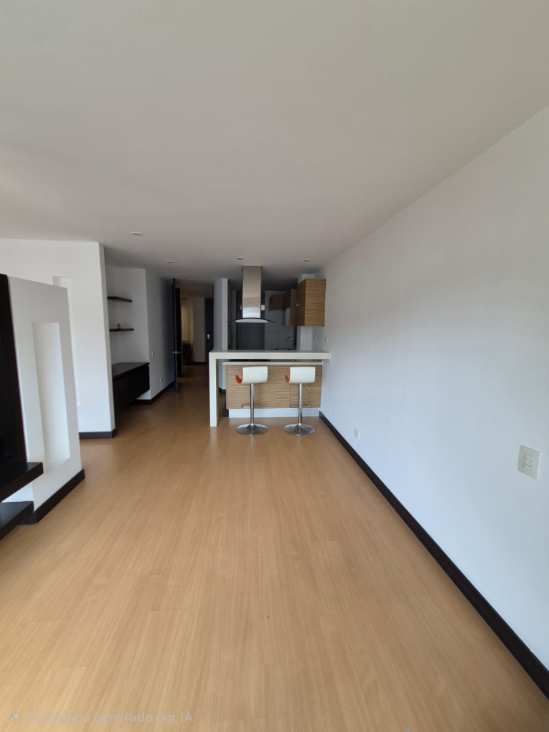 Apartamento en venta en Santa Barbara Occidental, Bogotá · foto 4 de 24