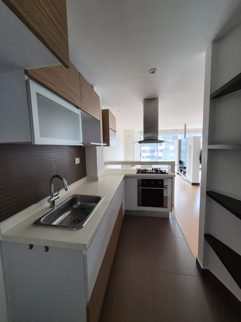 Apartamento en venta en Santa Barbara Occidental, Bogotá · foto 5 de 24