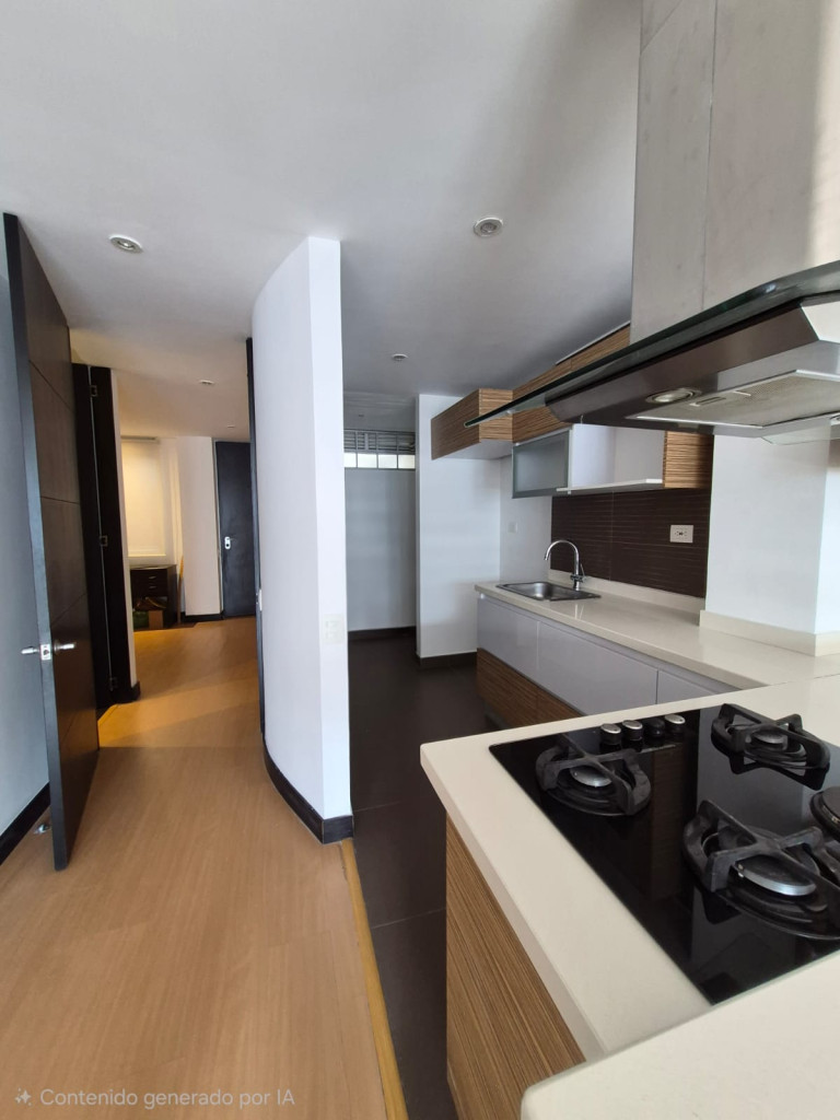 Apartamento en venta en Santa Barbara Occidental, Bogotá · foto 9 de 24