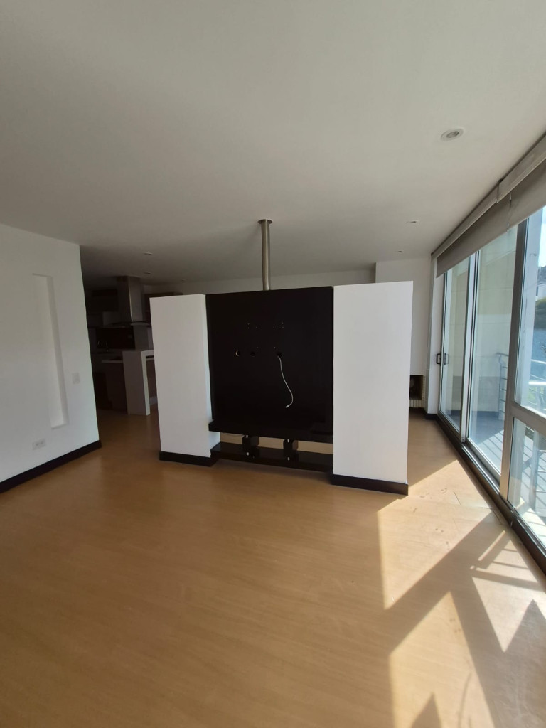 Apartamento en venta en Santa Barbara Occidental, Bogotá · foto 16 de 24