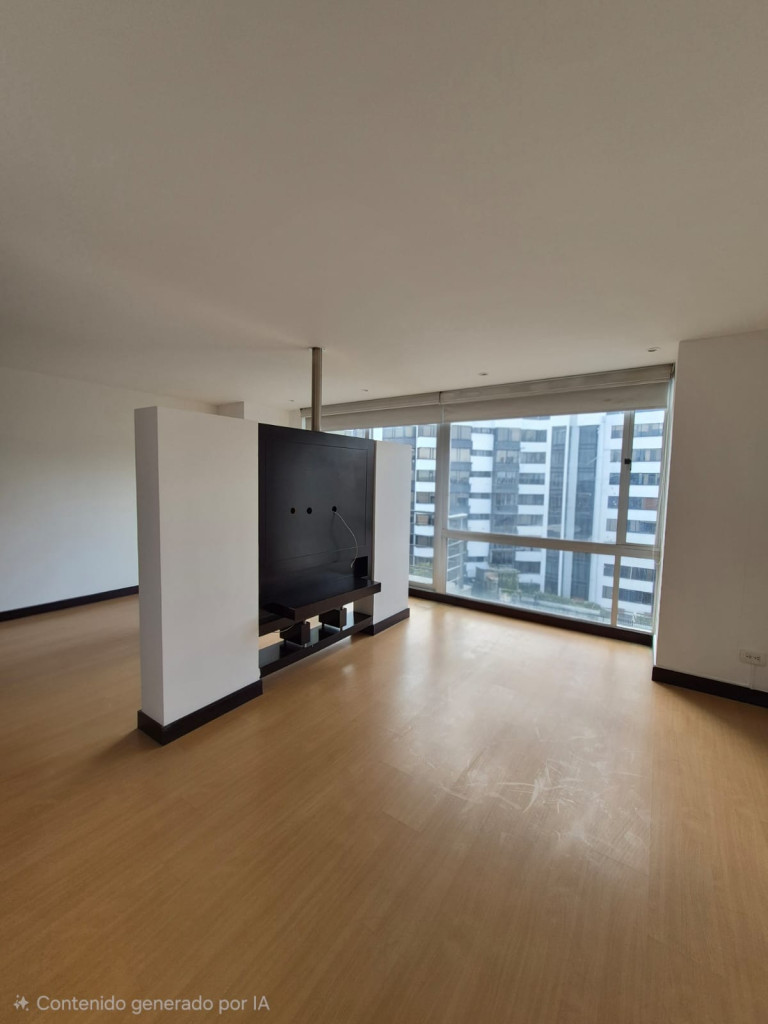 Apartamento en venta en Santa Barbara Occidental, Bogotá · foto 17 de 24