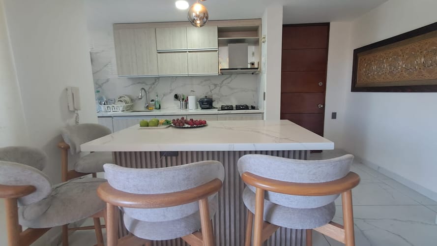 Apartamento de 2 alcobas en arriendo en Astorga, Medellín, 74 m² · foto 2 de 12