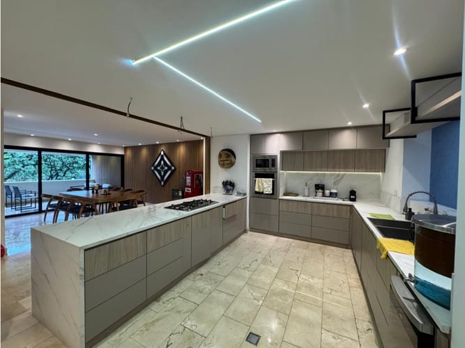 Apartamento de 3 alcobas en venta en Departamental, Cali, 340 m² · foto 6 de 24