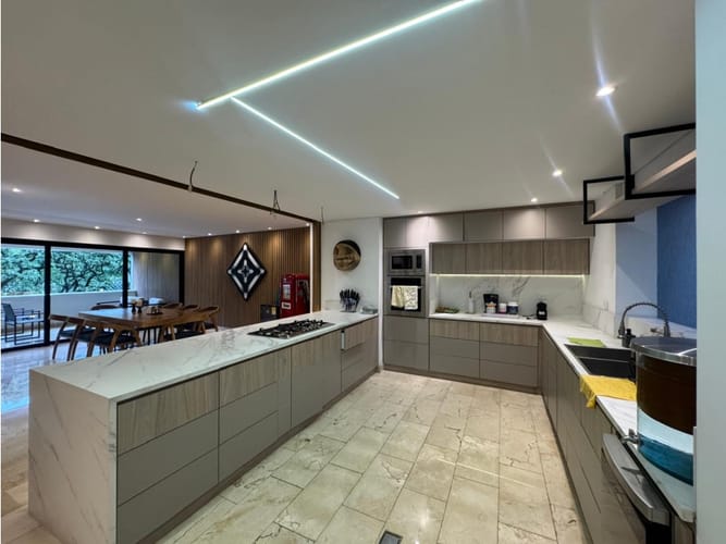 Apartamento de 3 alcobas en venta en Departamental, Cali, 340 m² · foto 9 de 24