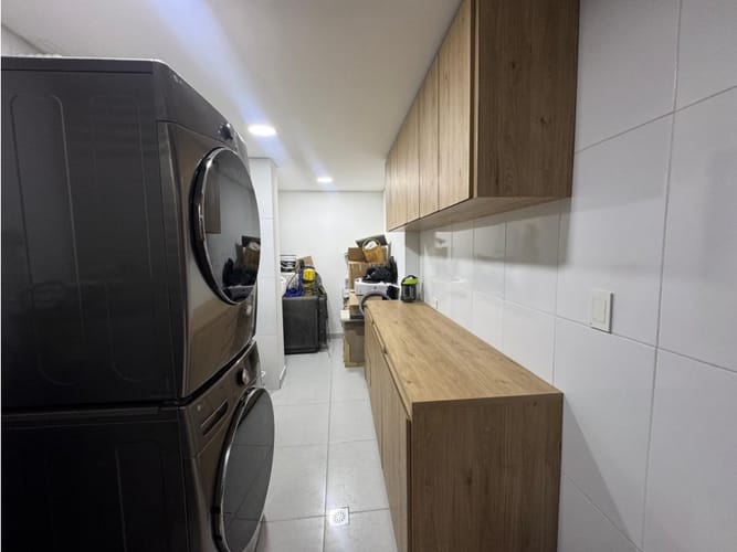 Apartamento de 3 alcobas en venta en Departamental, Cali, 340 m² · foto 22 de 24