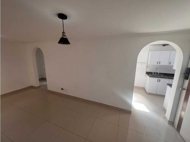Apartamento de 3 alcobas en arriendo en Camino Verde, Envigado, 85 m² · foto 2 de 16