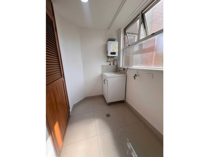 Apartamento de 3 alcobas en arriendo en Camino Verde, Envigado, 85 m² · foto 8 de 16