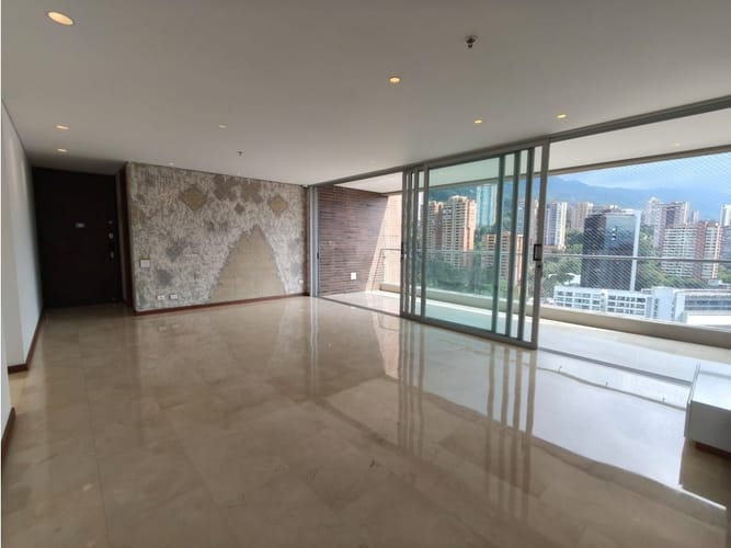 Apartamento en venta en El Tesoro, Medellín · foto 3 de 24
