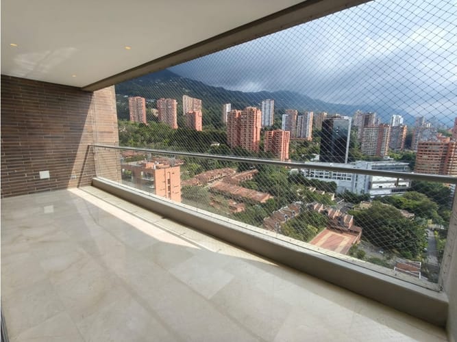 Apartamento en venta en El Tesoro, Medellín · foto 5 de 24