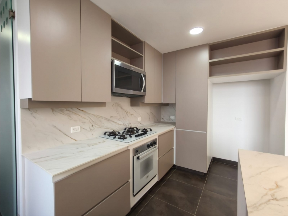 Apartamento en venta en El Tesoro, Medellín · foto 13 de 24