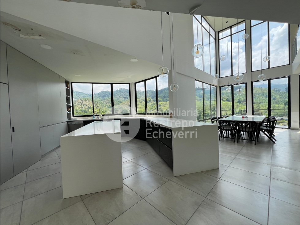 Casa en venta en El Rosario, Manizales · foto 3 de 24