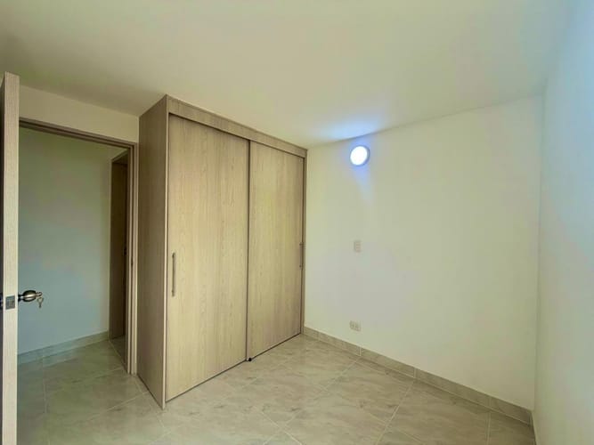 Apartamento de 3 alcobas en venta en Bucaros, Bello, 57 m² · foto 12 de 16
