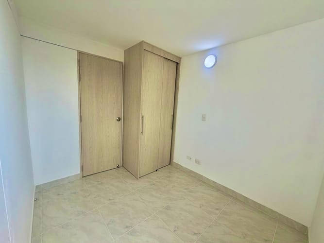 Apartamento de 3 alcobas en venta en Bucaros, Bello, 57 m² · foto 13 de 16