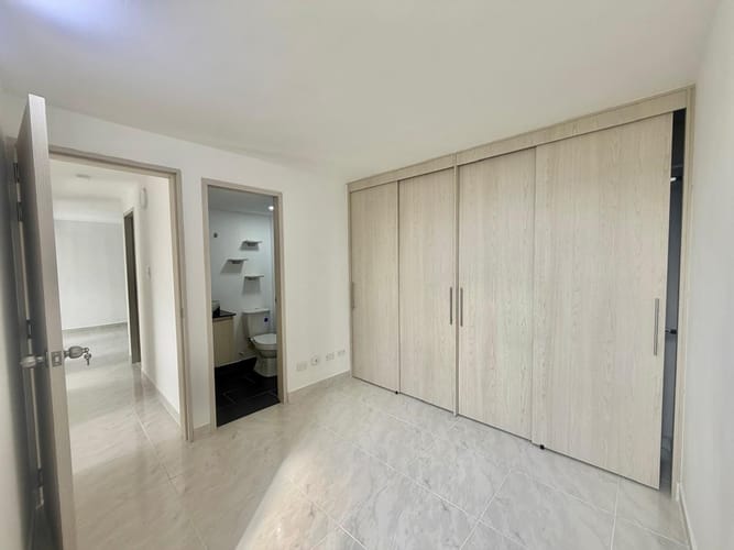 Apartamento de 3 alcobas en venta en Bucaros, Bello, 57 m² · foto 10 de 16
