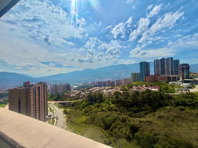 Apartamento de 3 alcobas en venta en Bucaros, Bello, 57 m² · foto 15 de 16
