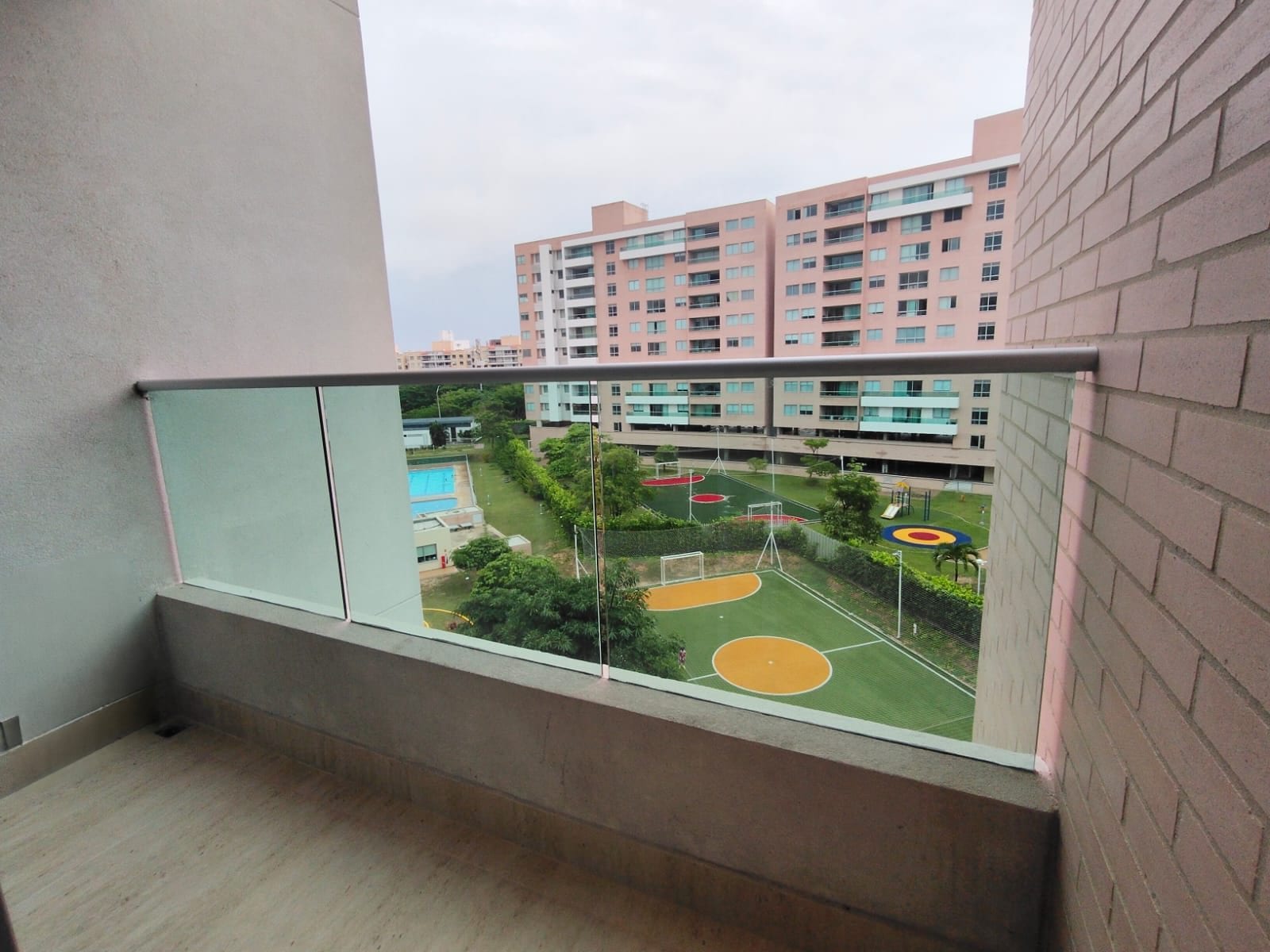 Apartamento en arriendo en Altos De Riomar, Barranquilla · foto 2 de 16