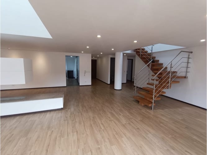 Apartamento en venta en Santa Barbara, Bogotá · foto 5 de 24