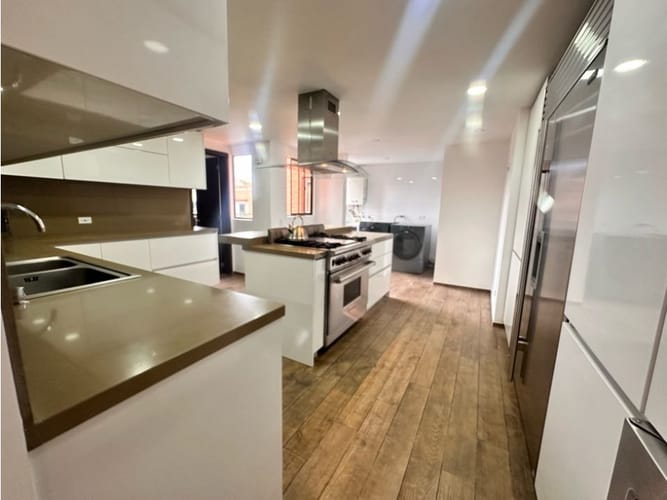 Apartamento en venta en Santa Barbara, Bogotá · foto 6 de 24