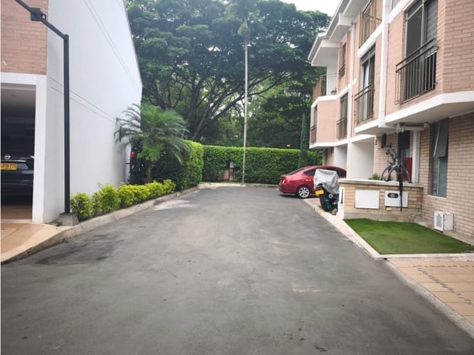 Casa de 5 alcobas en venta en El Ingenio, Cali, 180 m² · foto 3 de 24