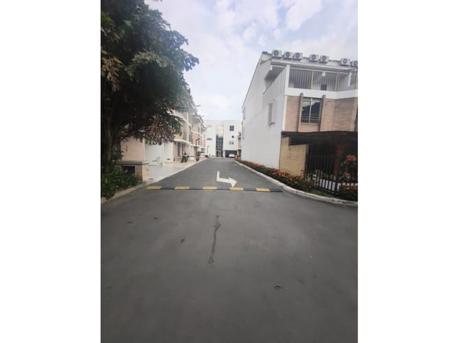 Casa de 5 alcobas en venta en El Ingenio, Cali, 180 m² · foto 5 de 24
