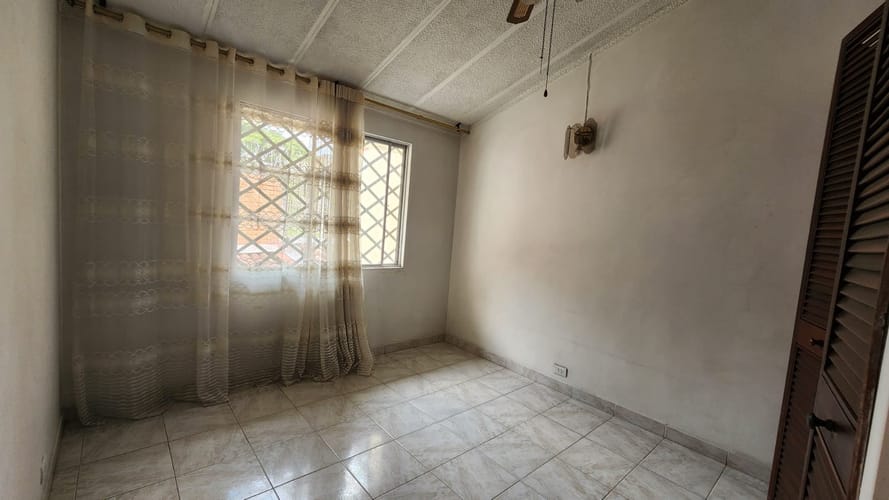 Casa de 5 alcobas en venta en Quintas De Don Simon, Cali, 110 m² · foto 19 de 24