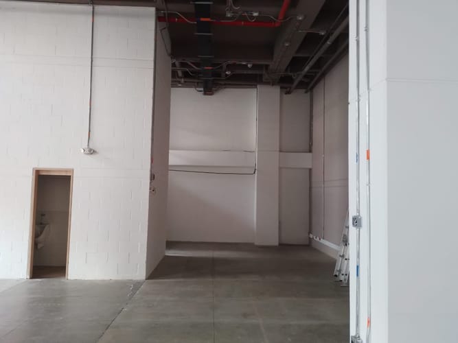 Oficina en arriendo en Perpetuo Socorro, Medellín, 176 m² · foto 2 de 12