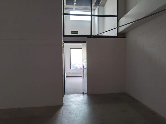 Oficina en arriendo en Perpetuo Socorro, Medellín, 176 m² · foto 11 de 12