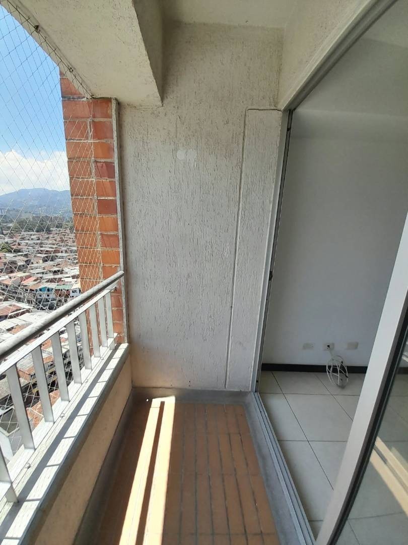 Apartamento en venta en Suramérica, Itagüí · foto 6 de 22