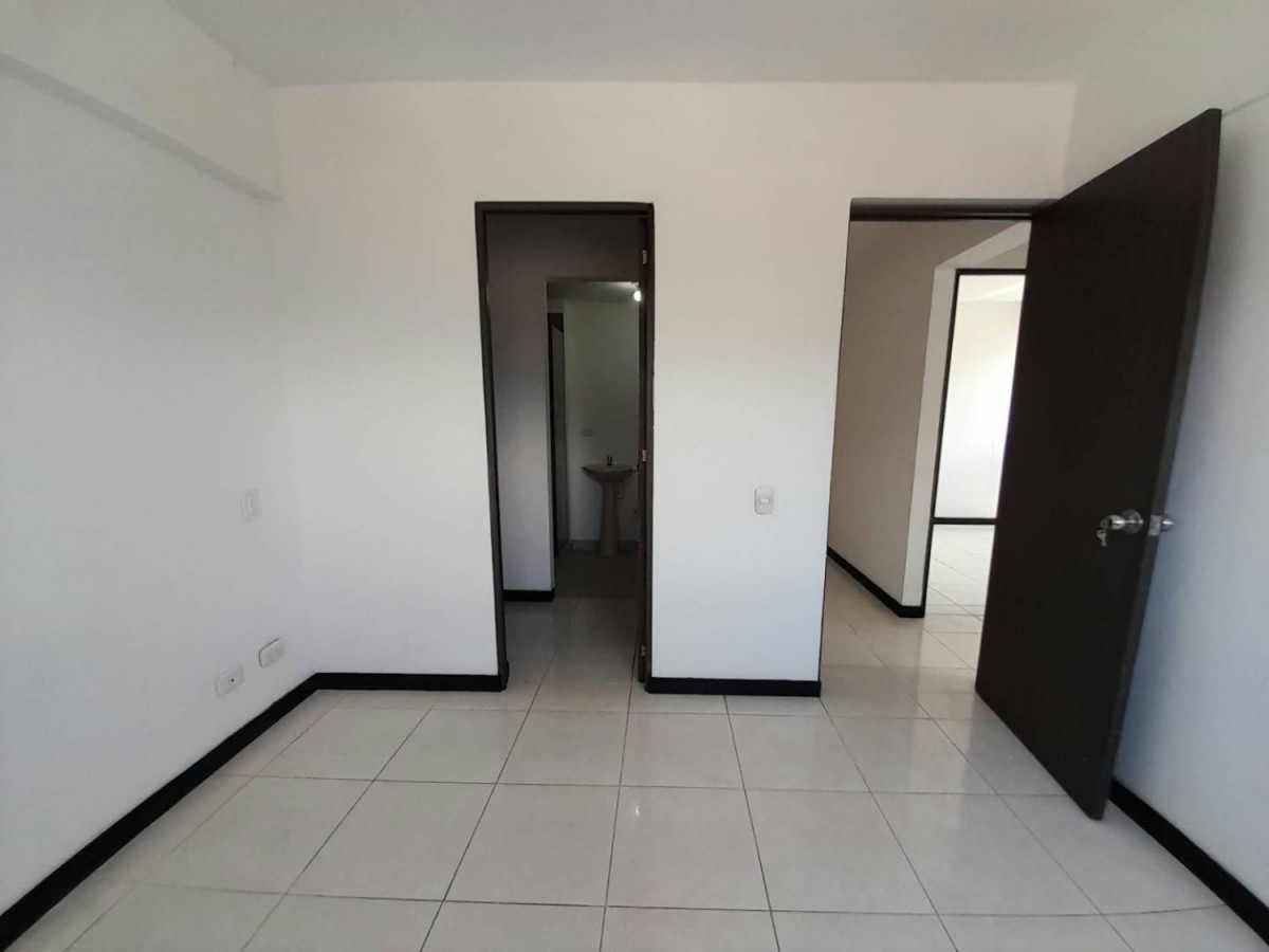 Apartamento en venta en Suramérica, Itagüí · foto 18 de 22