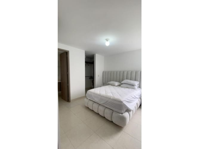Apartamento de 3 alcobas en venta en Valle Del Lili, Cali, 92 m² · foto 4 de 15