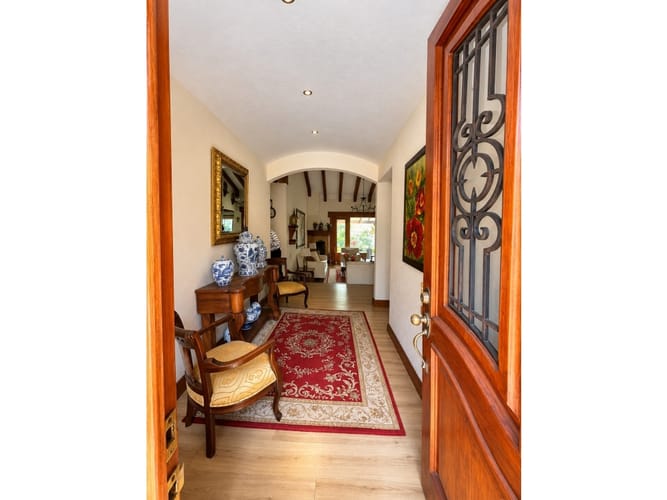 Casa de 5 alcobas en venta en Llano Grande, Rionegro, 318 m² · foto 5 de 20