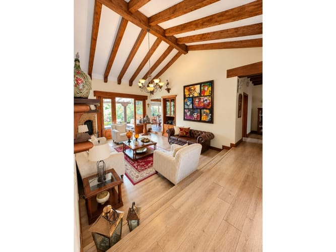 Casa de 5 alcobas en venta en Llano Grande, Rionegro, 318 m² · foto 8 de 20