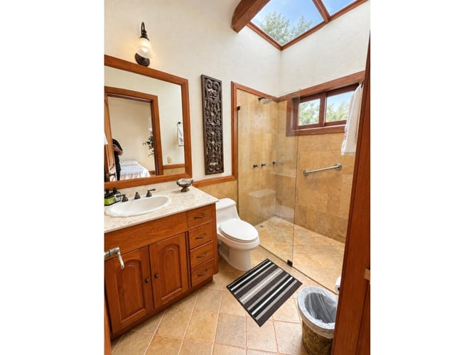 Casa de 5 alcobas en venta en Llano Grande, Rionegro, 318 m² · foto 16 de 20