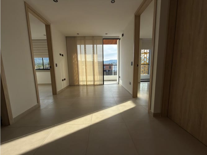 Apartamento de 3 alcobas en arriendo en La Ceja, 65 m² · foto 2 de 16