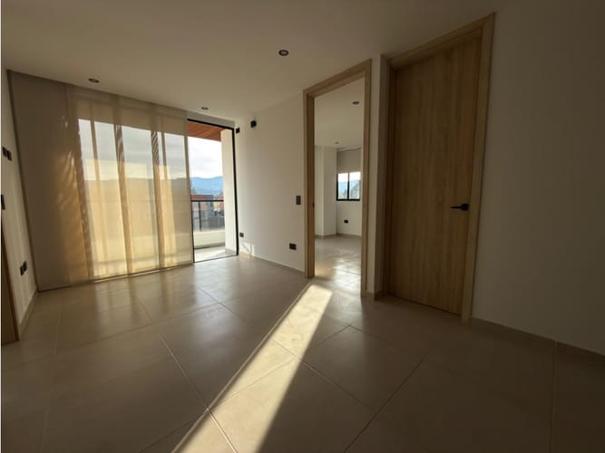 Apartamento de 3 alcobas en arriendo en La Ceja, 65 m² · foto 3 de 16