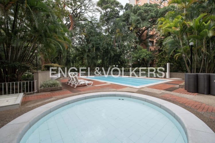 Apartamento de 4 alcobas en arriendo en La Florida, Medellín, 265 m² · foto 17 de 18
