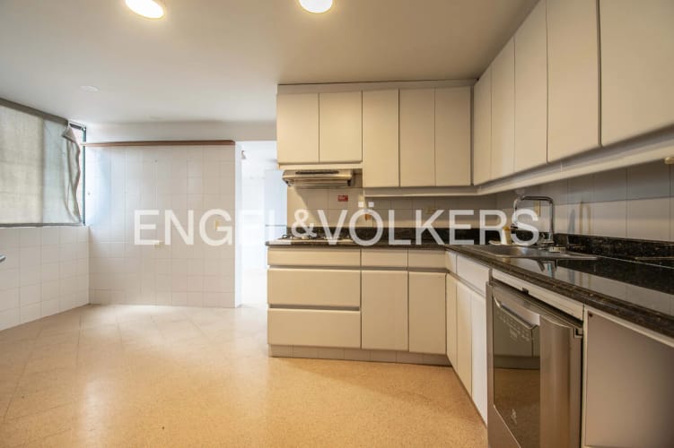 Apartamento de 4 alcobas en arriendo en La Florida, Medellín, 265 m² · foto 8 de 18