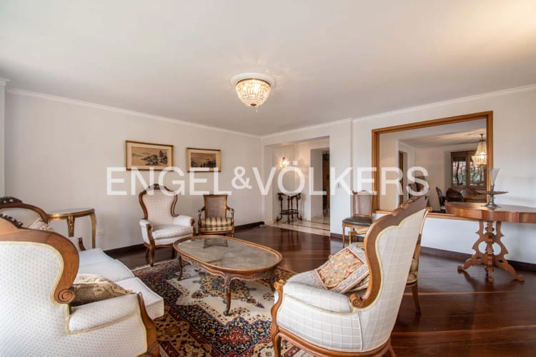 Apartamento de 4 alcobas en arriendo en La Florida, Medellín, 265 m² · foto 4 de 18
