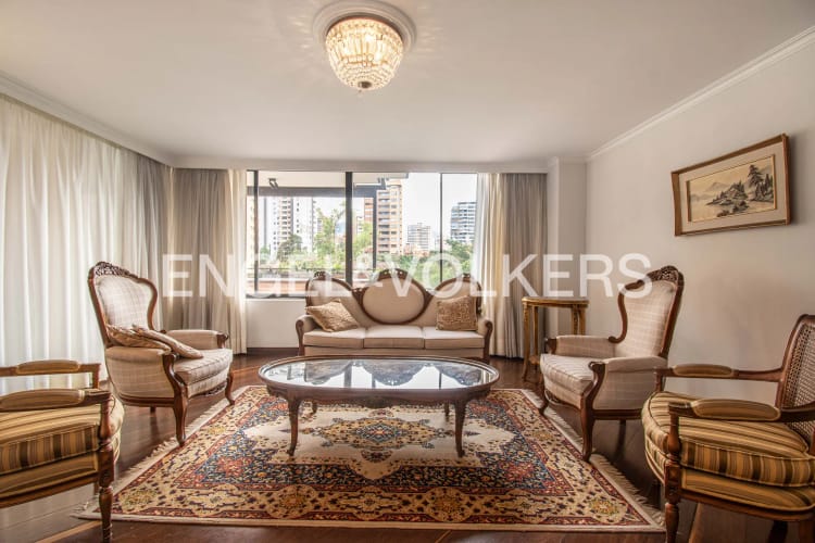 Apartamento de 4 alcobas en arriendo en La Florida, Medellín, 265 m² · foto 2 de 18
