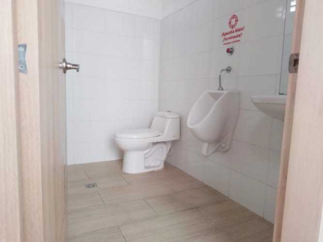 Oficina en arriendo en La Candelaria, Medellín, 182 m² · foto 5 de 11