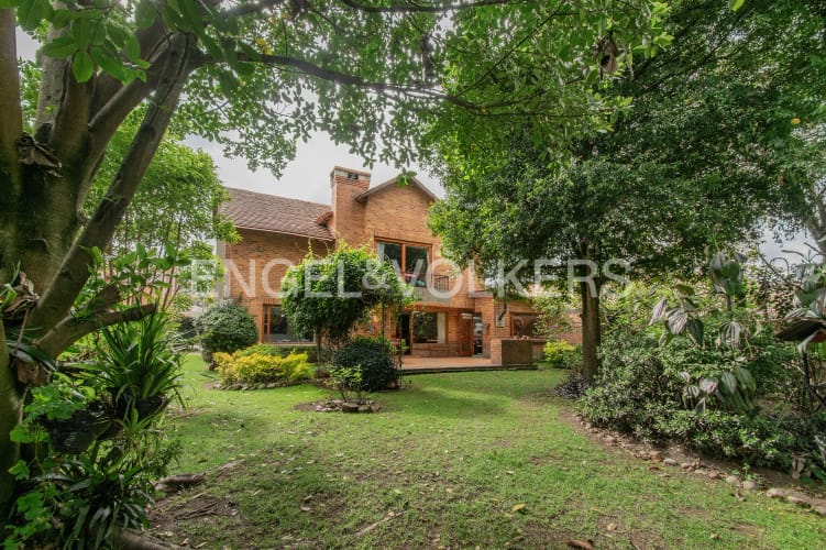 Casa de 5 alcobas en venta en San Jose De Bavaria, Bogotá, 225 m² · foto 20 de 20