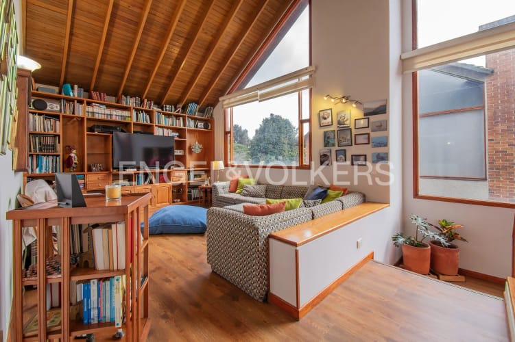Casa de 5 alcobas en venta en San Jose De Bavaria, Bogotá, 225 m² · foto 10 de 20