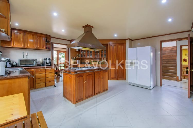 Casa de 5 alcobas en venta en San Jose De Bavaria, Bogotá, 225 m² · foto 8 de 20