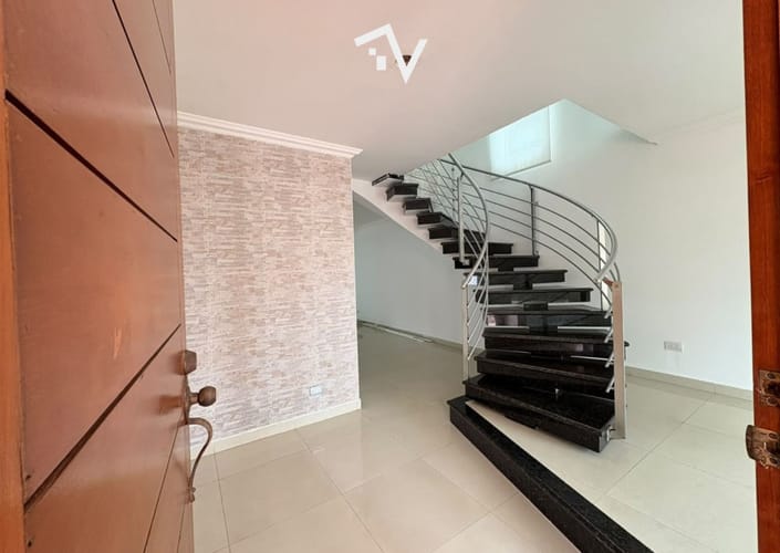 Casa de 3 alcobas en venta en Cr.La Castellana, Barranquilla, 244 m² · foto 4 de 24