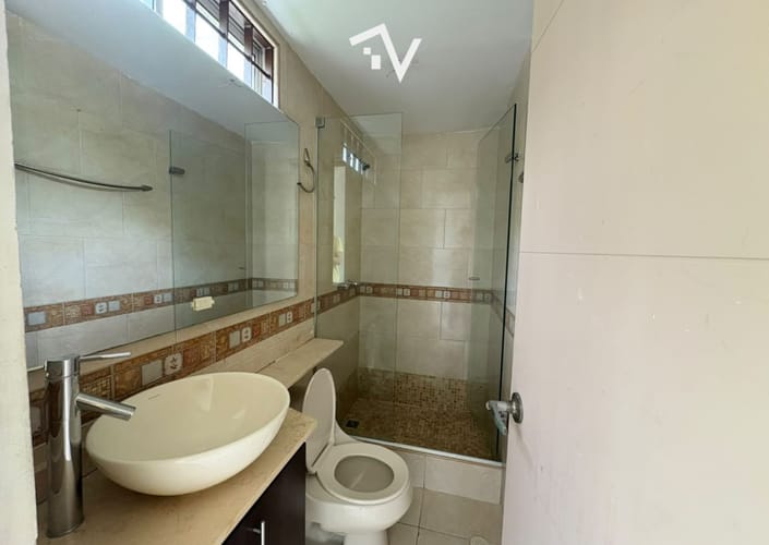 Casa de 3 alcobas en venta en Cr.La Castellana, Barranquilla, 244 m² · foto 16 de 24